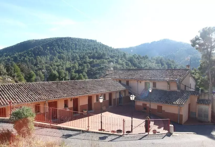 田舎風ホテル Hospedium Hotel Venta Sant Jordi