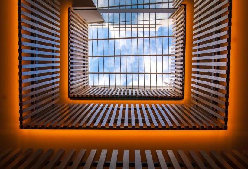 هتل Sweet Sevilla Suites