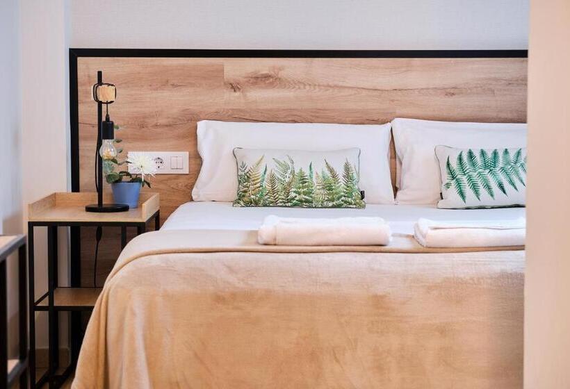 هتل Sweet Sevilla Suites