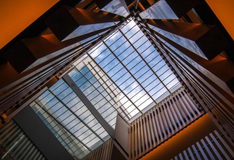 هتل Sweet Sevilla Suites