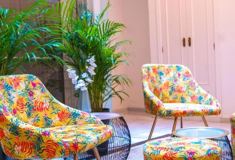 هتل Sweet Sevilla Suites
