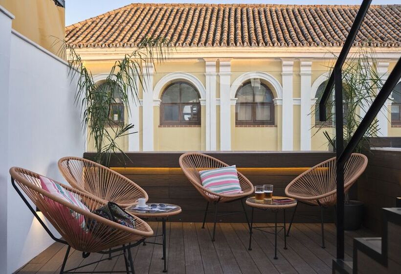 هتل Sweet Sevilla Suites