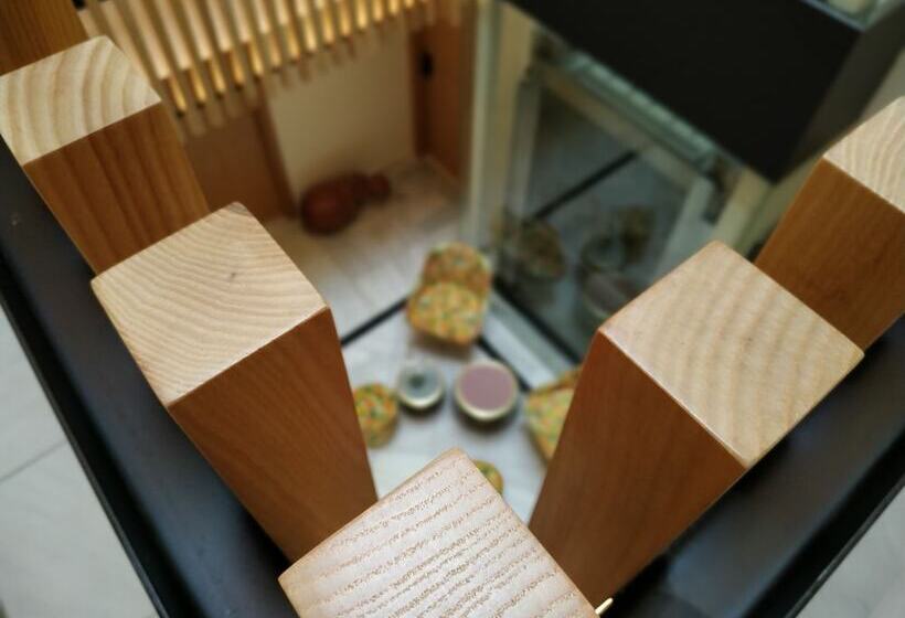 هتل Sweet Sevilla Suites