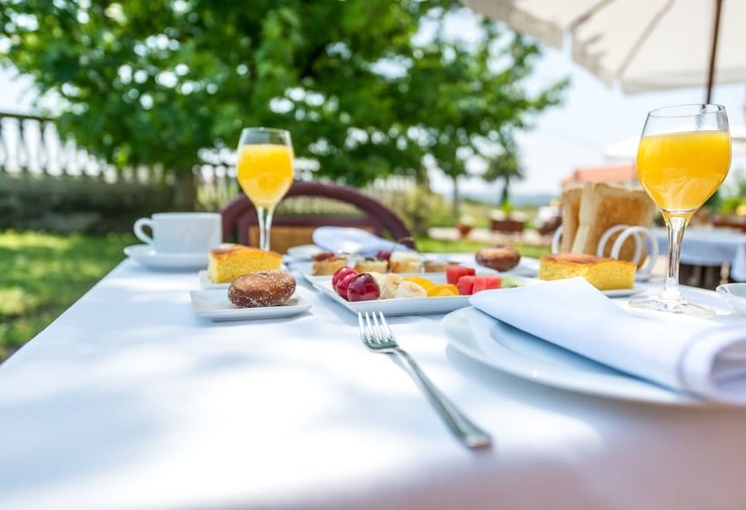 Bed and Breakfast Posada Lunada