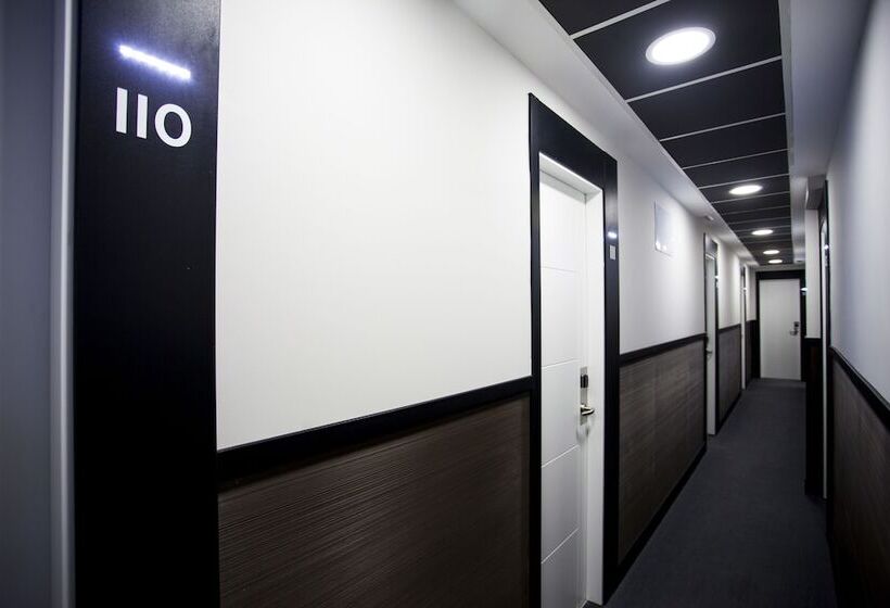 مسافرخانه Cc Atocha