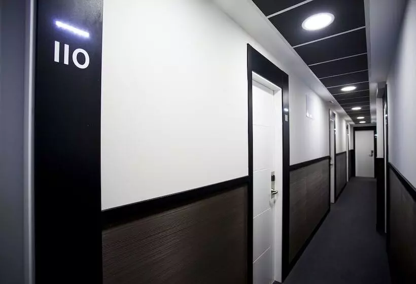 مسافرخانه Cc Atocha