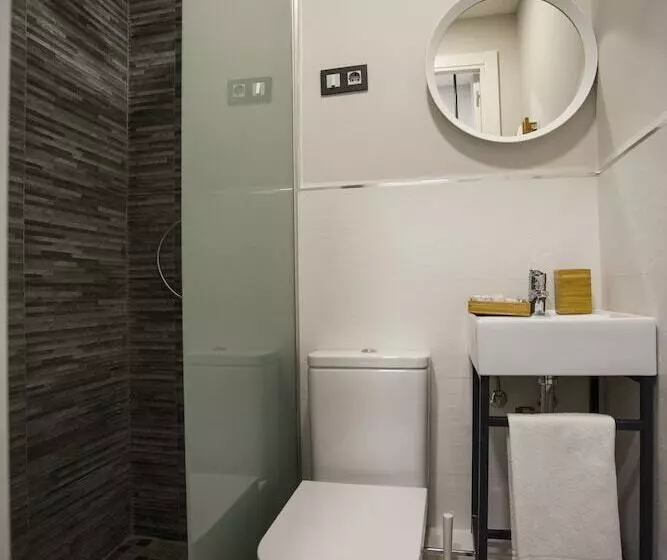 مسافرخانه Cc Atocha