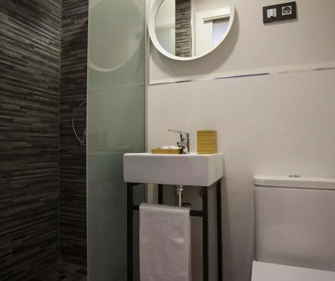 مسافرخانه Cc Atocha