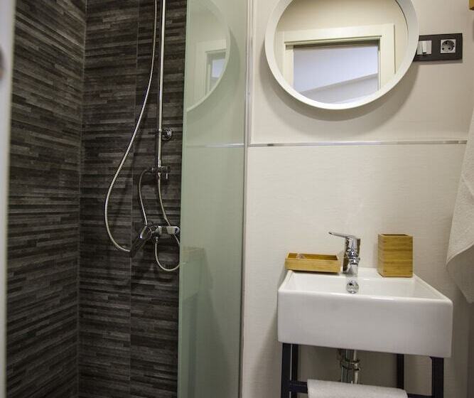 مسافرخانه Cc Atocha