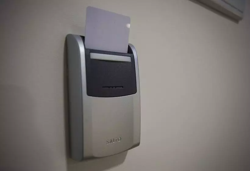 مسافرخانه Cc Atocha