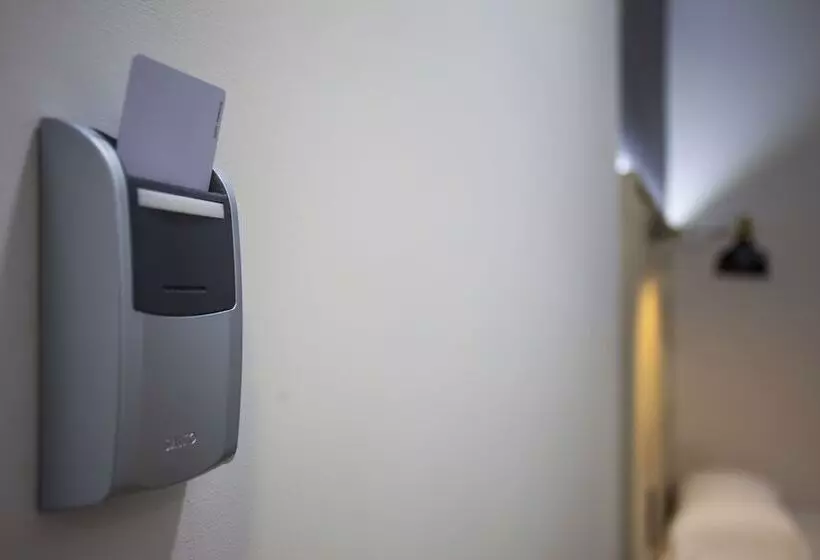 مسافرخانه Cc Atocha