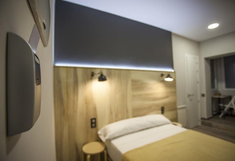 مسافرخانه Cc Atocha