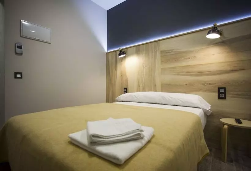 مسافرخانه Cc Atocha