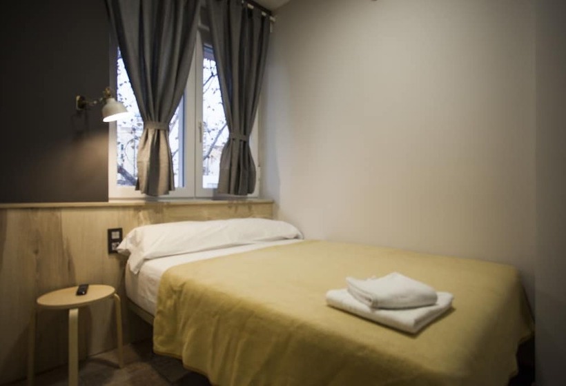 مسافرخانه Cc Atocha