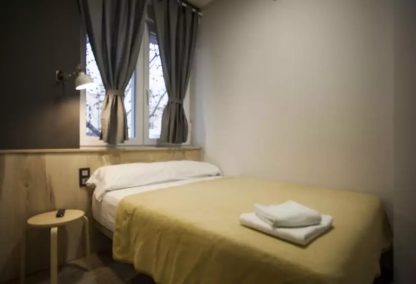 مسافرخانه Cc Atocha