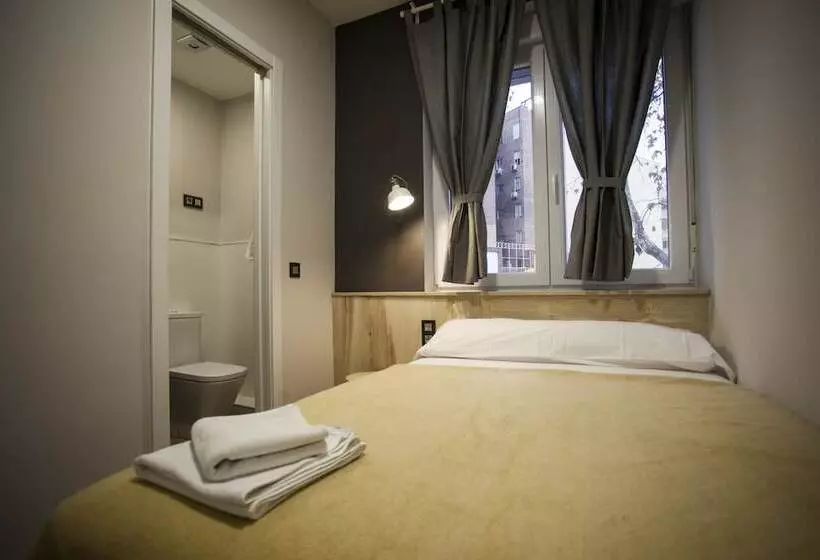 مسافرخانه Cc Atocha