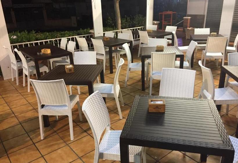 Hostal Restaurante Garballo