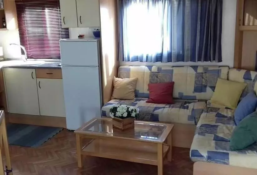 Hotelli Camping Lluçanés