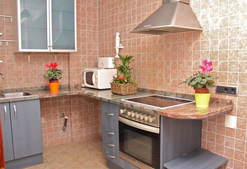 فندق Camping Ripolles