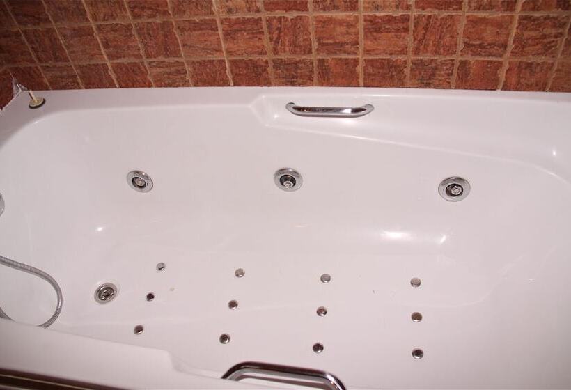 فندق Camping Ripolles