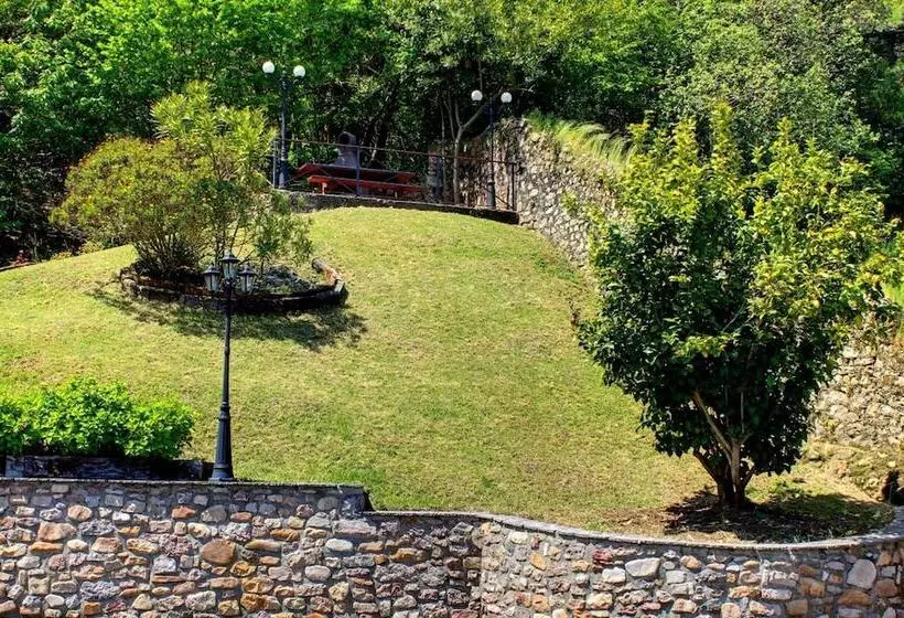 Hotelli L Alloru   Adults Only