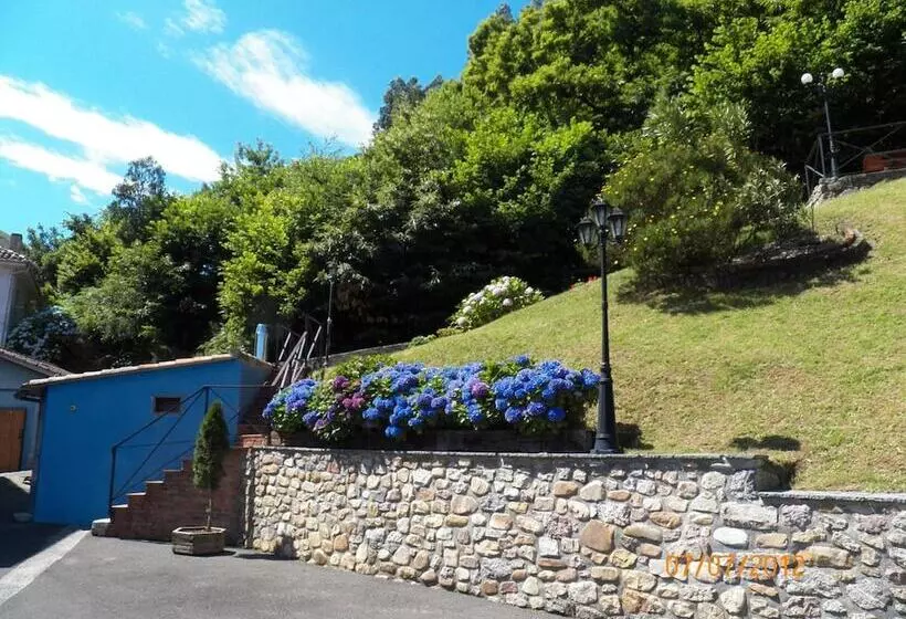 Hotelli L Alloru   Adults Only