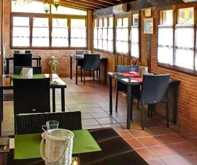 Hotelli L Alloru   Adults Only