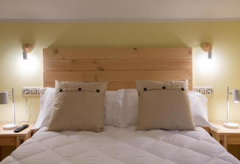 Отель La Casona De Cardes