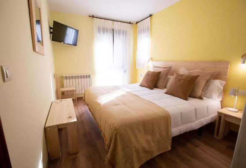 ホテル La Casona De Cardes