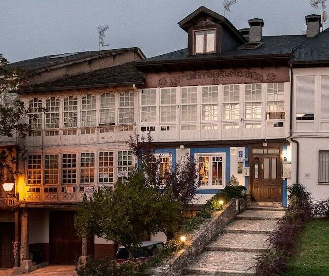 Micro Hostal La Puerta Del Perdón