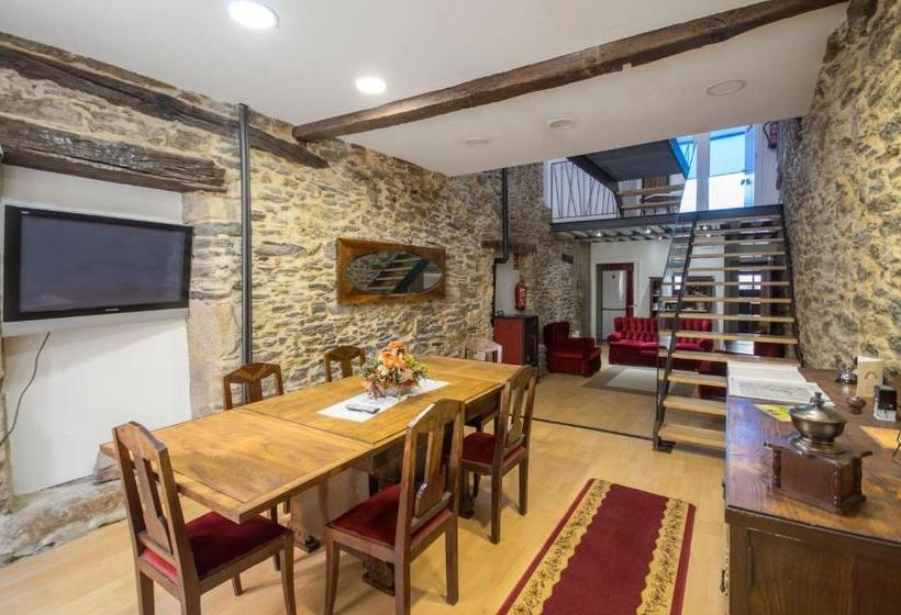 پانسیون Boutique Aloj Camino De Santiago