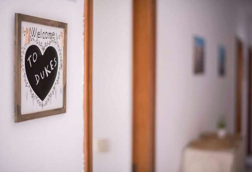 Пансион Dukes Habitaciones