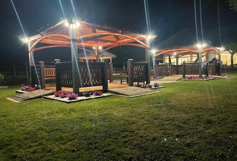 پانسیون Hostal Restaurante La Casilla