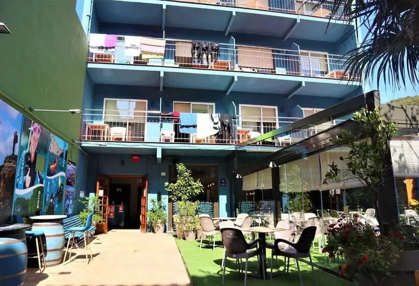 پانسیون Hostel Costa Brava