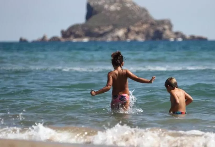 پانسیون Hostel Costa Brava