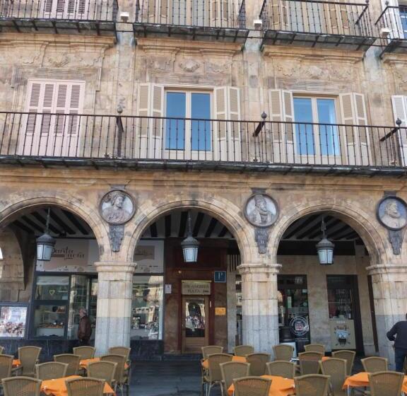 بنسيون Los Angeles Plaza