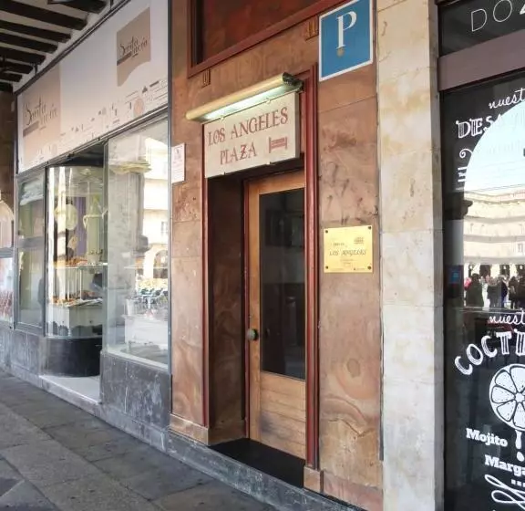 پانسیون Los Angeles Plaza