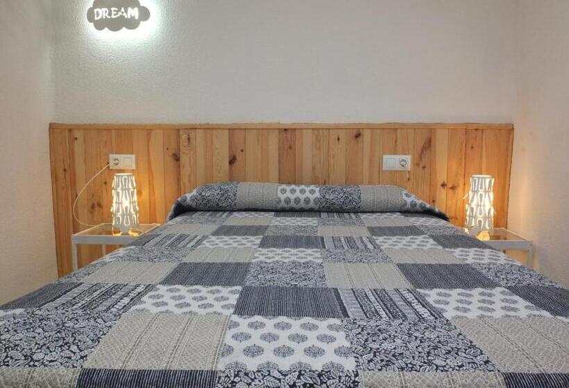 بنسيون Los Angeles Plaza