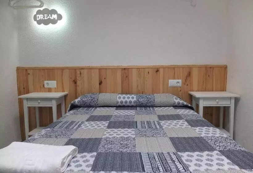 پانسیون Los Angeles Plaza