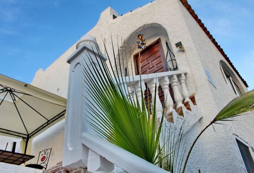 The Riad Azure – Moroccan Style B&b