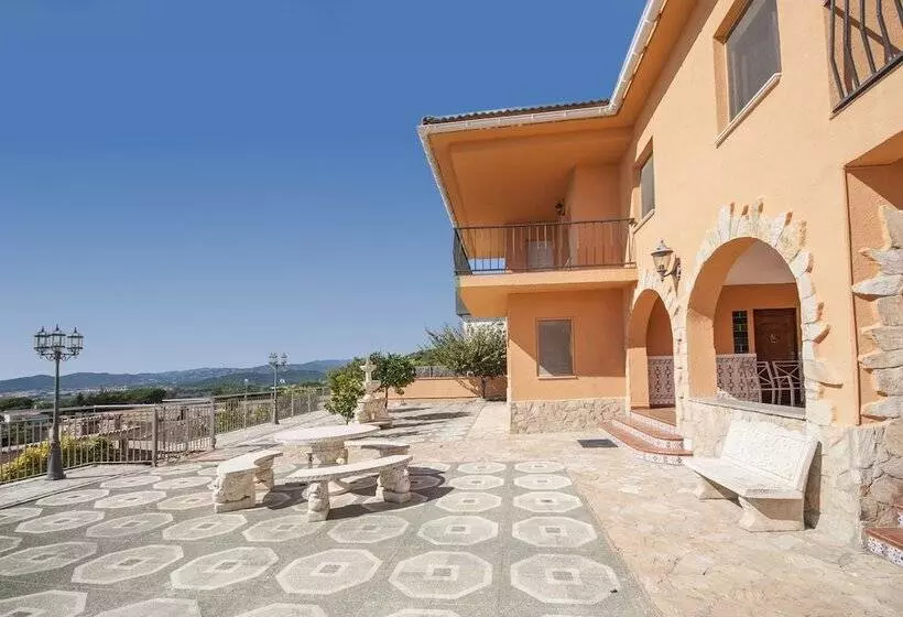 Villa Carvajal