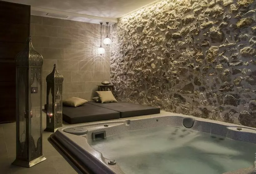 تختخواب و صبحانه Casa Rabat   Adults Only