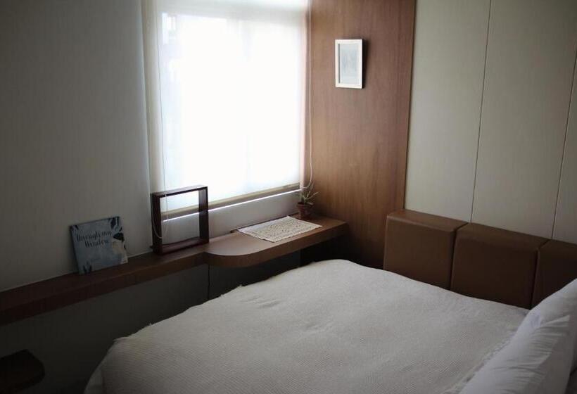 تختخواب و صبحانه Ho̍k House