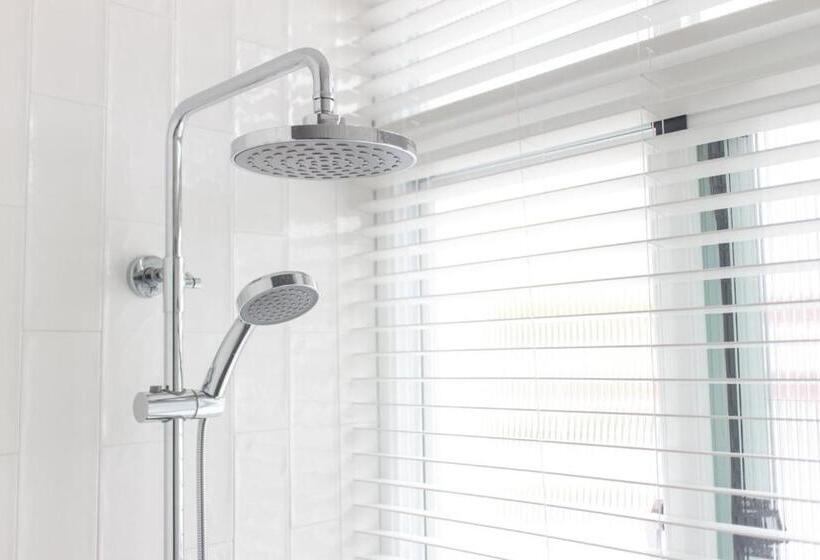 تختخواب و صبحانه Ho̍k House