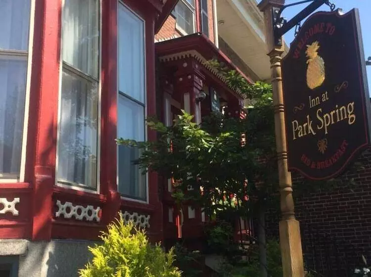 ベッドアンドブレックファースト Inn At Park Spring