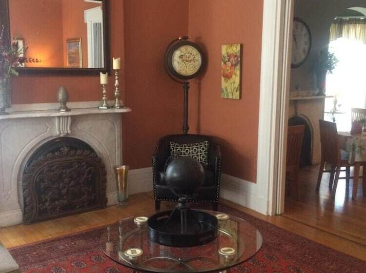 تختخواب و صبحانه Inn At Park Spring