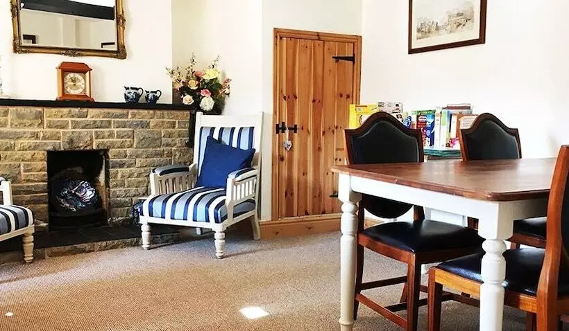 Hillside Bed & Breakfast