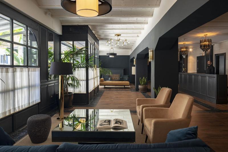 Хостел La França Travellers Adults Only