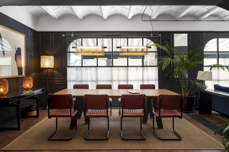 Хостел La França Travellers Adults Only