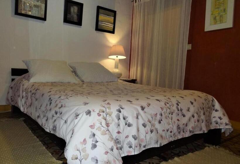 مسافرخانه La Solana, Alojamiento Y Alfarería